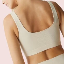 Soutien-gorge Sans Armatures Nude Just Essential 9 Soutien-gorge Sans Armatures Nude Just Essential -Bestform Lingerie Soldes Magasin BL10802 043 WEB 2 f0704672 b694 450d 8b8b 73ad1bd25471