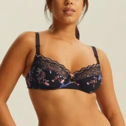 Soutien-gorge Emboîtant Avec Armatures Noir Gold LUCCIA TWIST -Bestform Lingerie Soldes Magasin BL14609 9N5 WEB 11