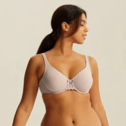 Soutien-gorge Emboîtant Avec Armatures Beige Noisette Stockholm -Bestform Lingerie Soldes Magasin BL44446 042 WEB 1 604699ea b6cf 4e32 b234 24b9d2b51f9f