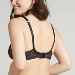 Soutien-gorge Emboîtant Avec Armatures Noir Just Me -Bestform Lingerie Soldes Magasin BL44492 030 WEB 22 6b1e81c5 b6a2 4665 bd08 ece09cd03153
