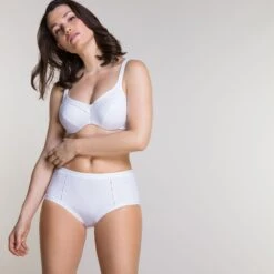 Soutien-gorge Minimizer Avec Armatures Blanc Bari 7 Soutien-gorge Minimizer Avec Armatures Blanc Bari -Bestform Lingerie Soldes Magasin CL16871 010 WEB 3
